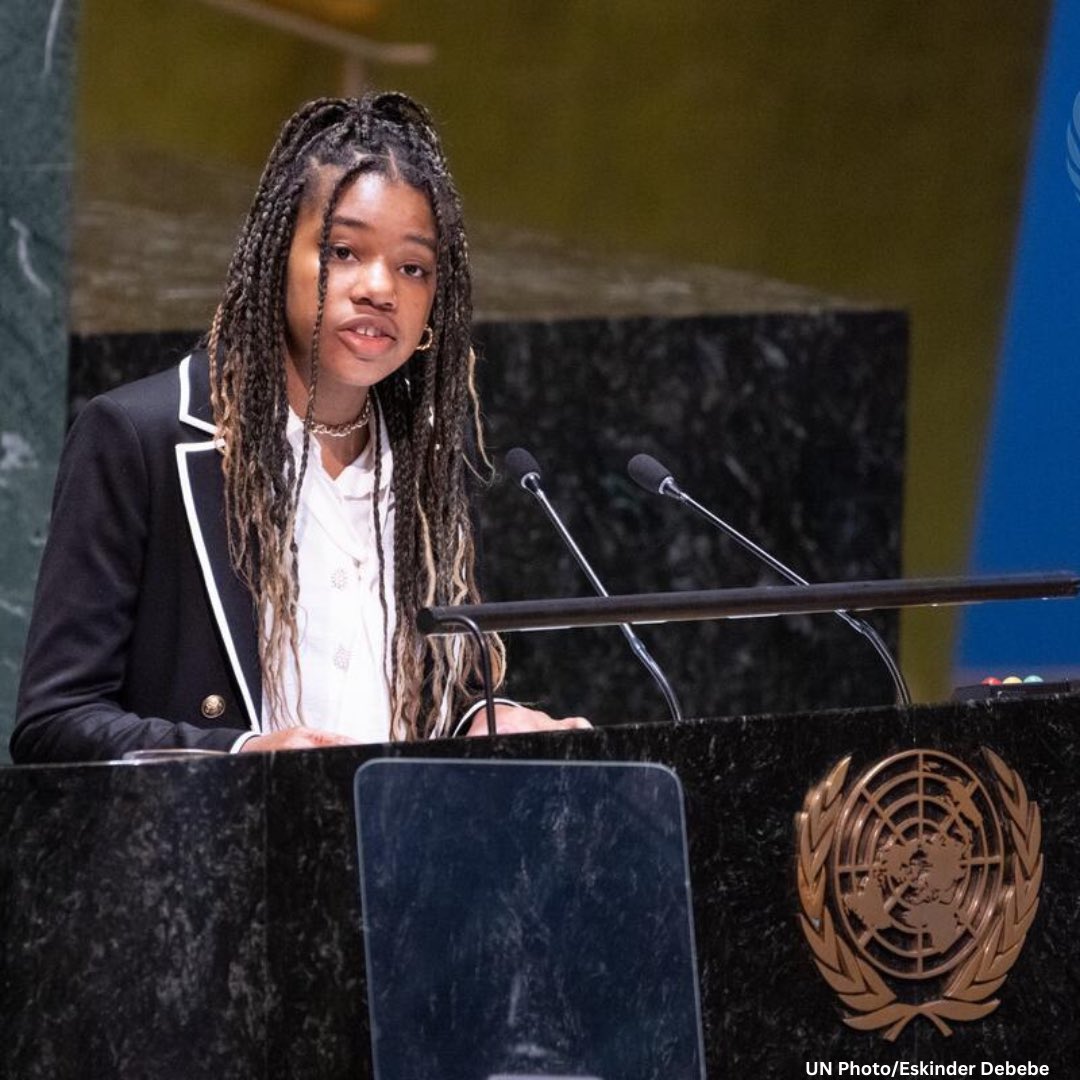 ONU_fr's tweet photo. 📸 : #EnCeJour, 25 mars, l’activiste Yolanda Renee King, la petite-fille de Martin Luther King Jr &amp; Coretta Scott King, a prononcé un discours à la tribune de l’#UNGA pour la commémoration de la Journée #RememberSlavery. https://t.co/k5p7zldwHE via ⁦@UN_Photo⁩ https://t.co/xMtD4fTYfY