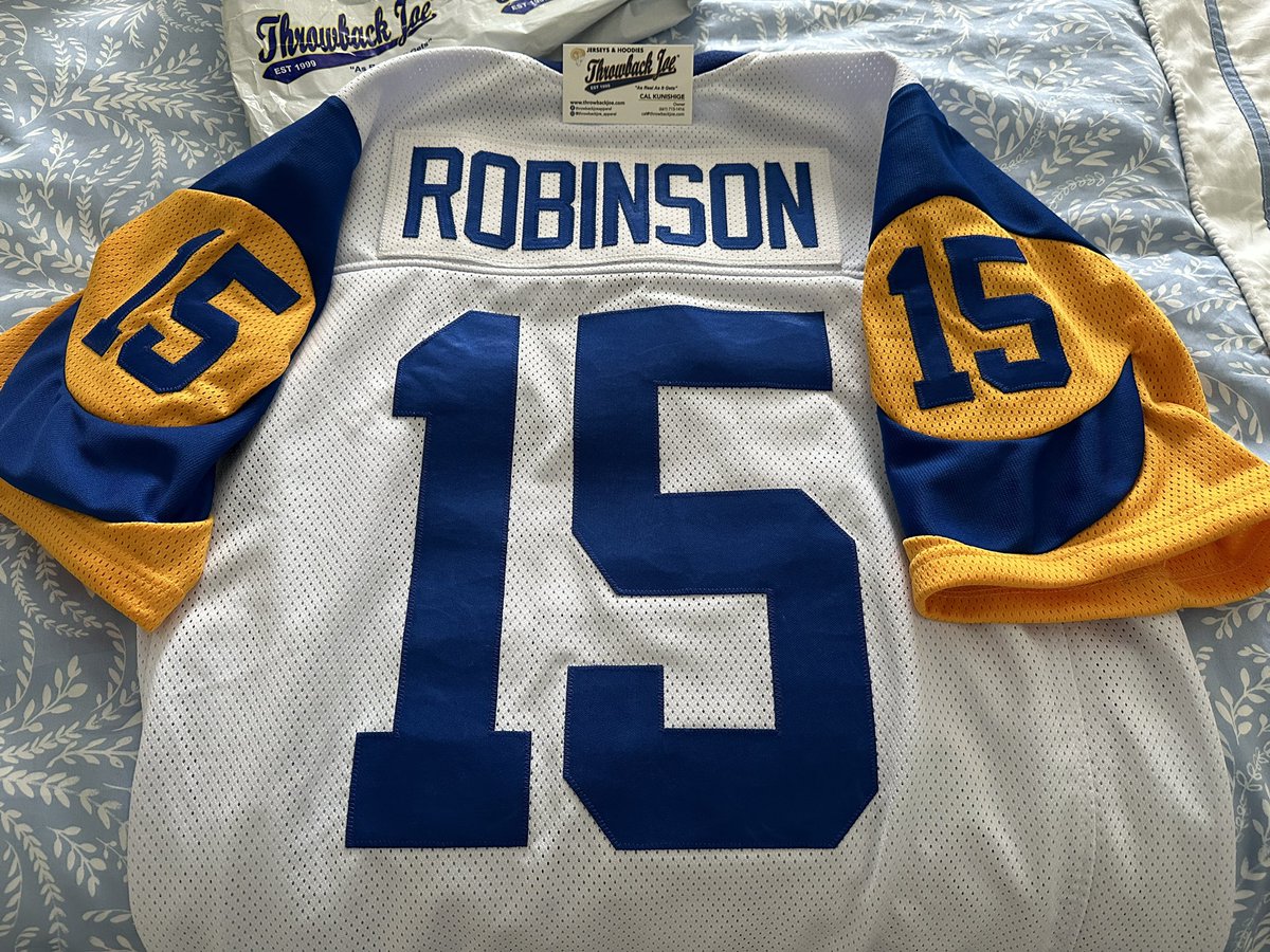 Just got my #Rams @Demarcus jersey in the away throwback - the way the football gods intended! Thanks @pinksurvivor70 for the tip! #ThrowbackJoe quality is outstanding! Go #Rams and Go #Gators!