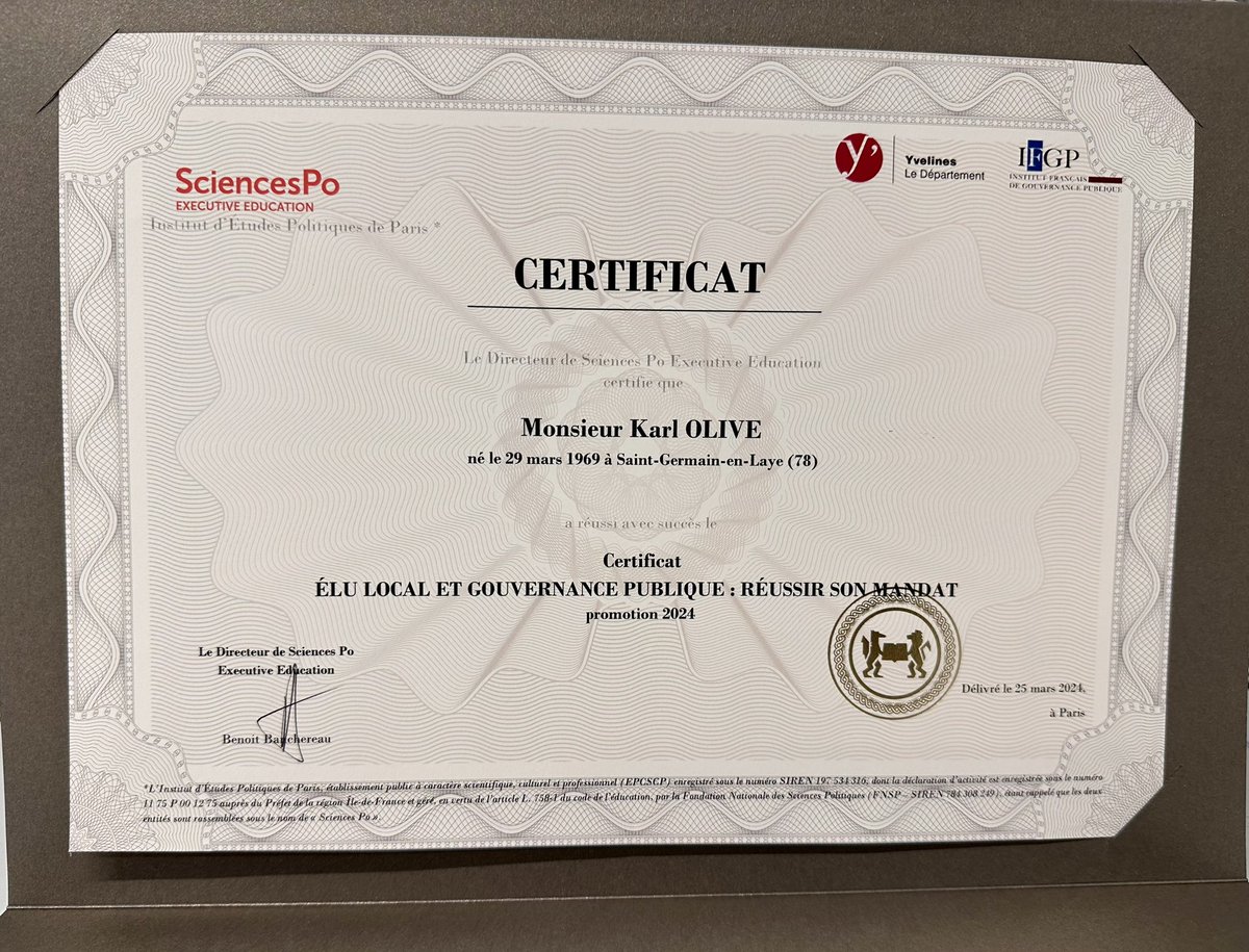 KARL OLIVE tweet media