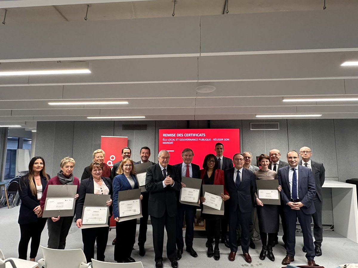 KARL OLIVE tweet media