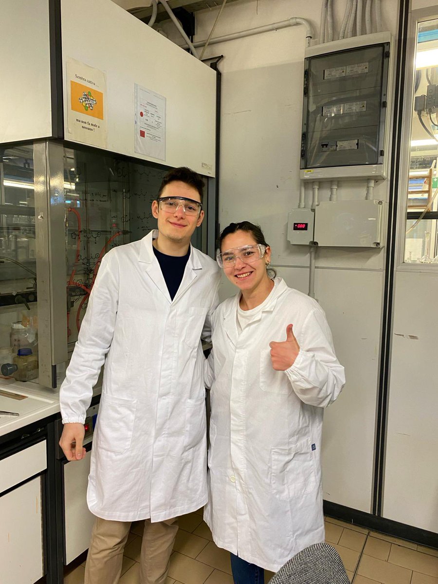 New people in the lab!
Welcome to Silvia Cima Politi working on a project of Mn complexes behaving as #synzymes and welcome to <a href="/Fra19984/">Francesco Labriola</a> working on new materials of analytical interest! Good luck and enjoy your stay!