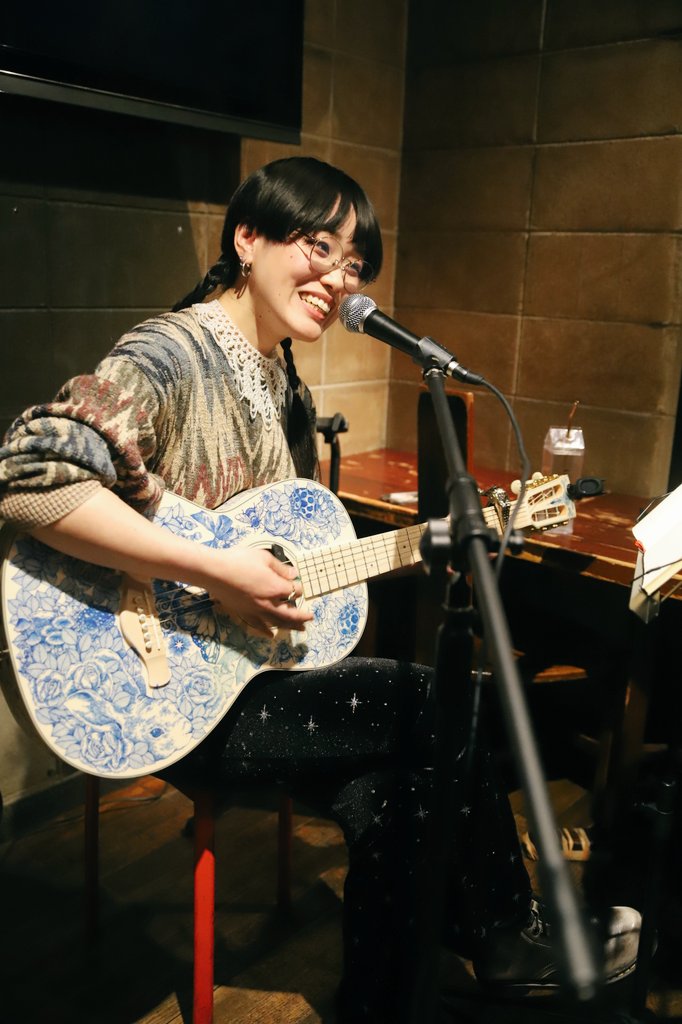 gomuzori's tweet photo. 24/3/25(月) #うさぎや仙台一番町🐰
｢うさぎや定期ライブsupported by霧島酒造｣
出演: 🎸Nanas◎n(#ななそん)

飲食のお供に楽しむ居酒屋ライブ🍺🥃🍲
この日も素敵な演奏でした😌 https://t.co/b4uslzRO1R