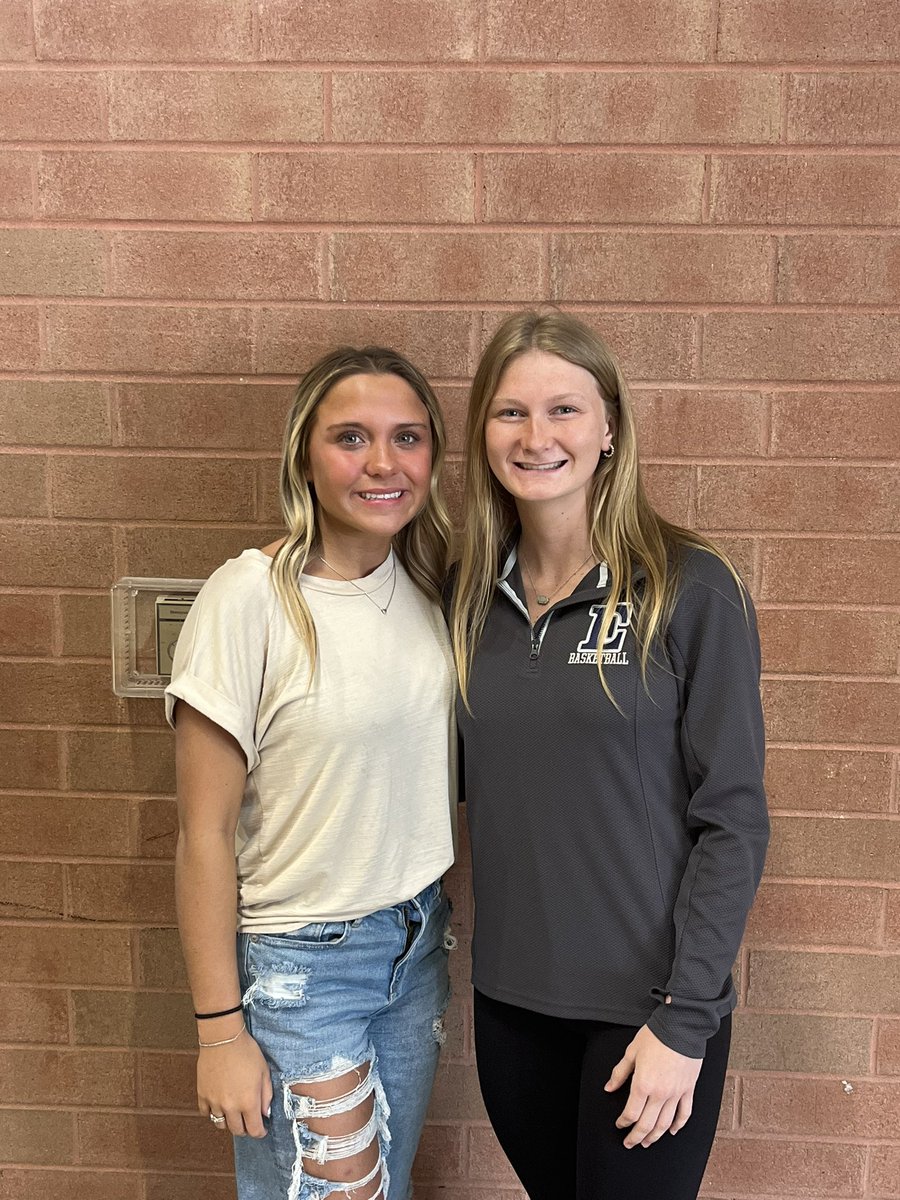 EdgeGirlsBBall's tweet photo. We are so proud and so grateful for all that these two have accomplished and for all they have contributed to Edgewood Girls’ Basketball!  Keep doing big things @RylieHoman @maddyjudd3 !! ❤️💪🏻🏀 https://t.co/kp22N9Glyk