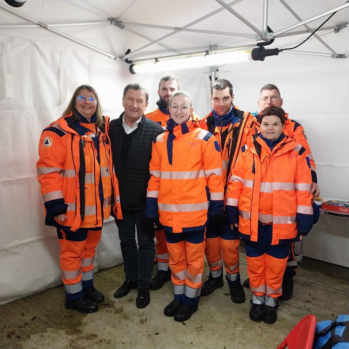 protecivile10's tweet photo. [Dispositifs Prévisionnels de Secours]
🟠 Retour sur un week-end sport 🔵
Ce week-end, au programme, 4 postes de secours ont été mis en place sur des manifestations de :
▪️Karaté 🥋
▪️Football américain 🏈
▪️Motoball 🏍️⚽ 
▪️Flag 🚩
🙏 Merci aux bénévoles mobilisés https://t.co/YIlJaLemMm