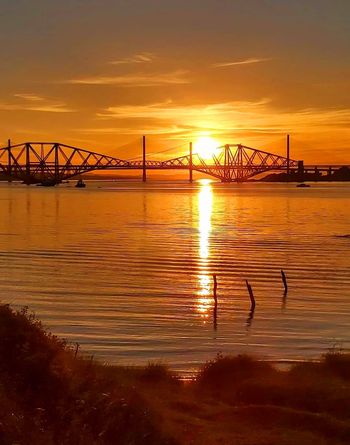 🌉 Our Forth Bridges in Spring- a series of images from local residents and visitors, each of which captures unique elements or perspectives of these iconic structures.
🌉  Visit the Bridges | theforthbridges.org
#ForthBridges #VisitScotland #ForeverEdinburgh #LoveFife