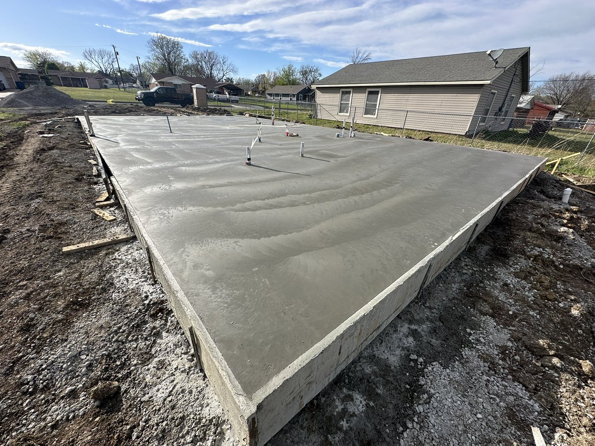FitBuilderTUL's tweet photo. Got slab on N Utica Ave all done - framing will start Weds. Finishing up interior paint, starting another and have 3 cab installs this week. #grateful https://t.co/CEXS0sVQyt