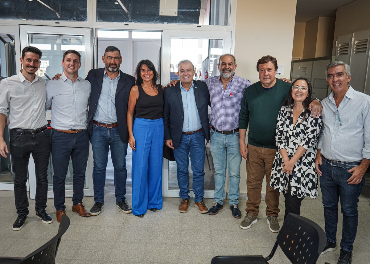 AConfini's tweet photo. Junto a @Weretilneck y el equipo minero de @EnergiaRN participamos del lanzamiento de la primera Diplomatura en Sustentabilidad Minera de la @unrionegro en Viedma https://t.co/F4QLrdFMov
