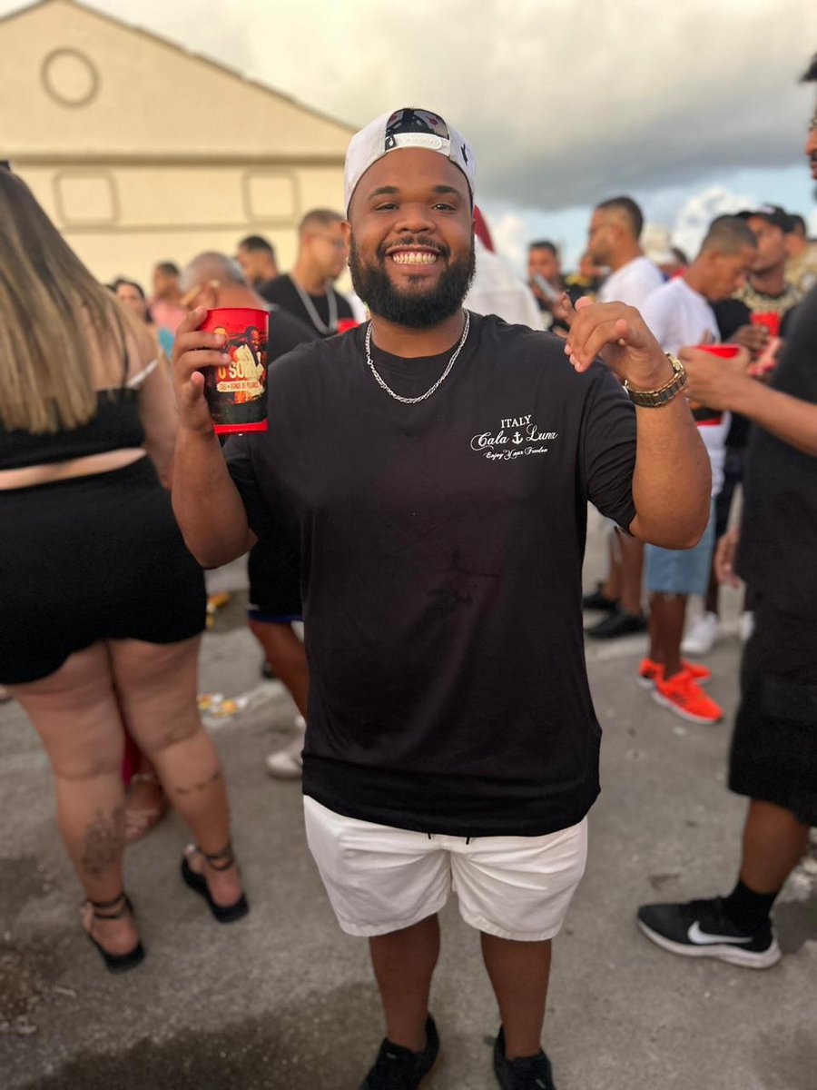 Eltinho1914's tweet image. Vamos para Fernando de Noronha 🚀
#OSOM