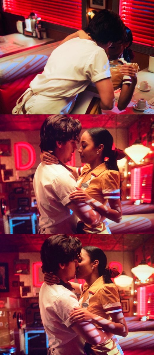 Thasoli97579057's tweet photo. #jabitha #riverdale #erinnwestbrook #colesprose #tabithatate #erinnwestbrook #riverdale #riverdale https://t.co/focAI42V6C