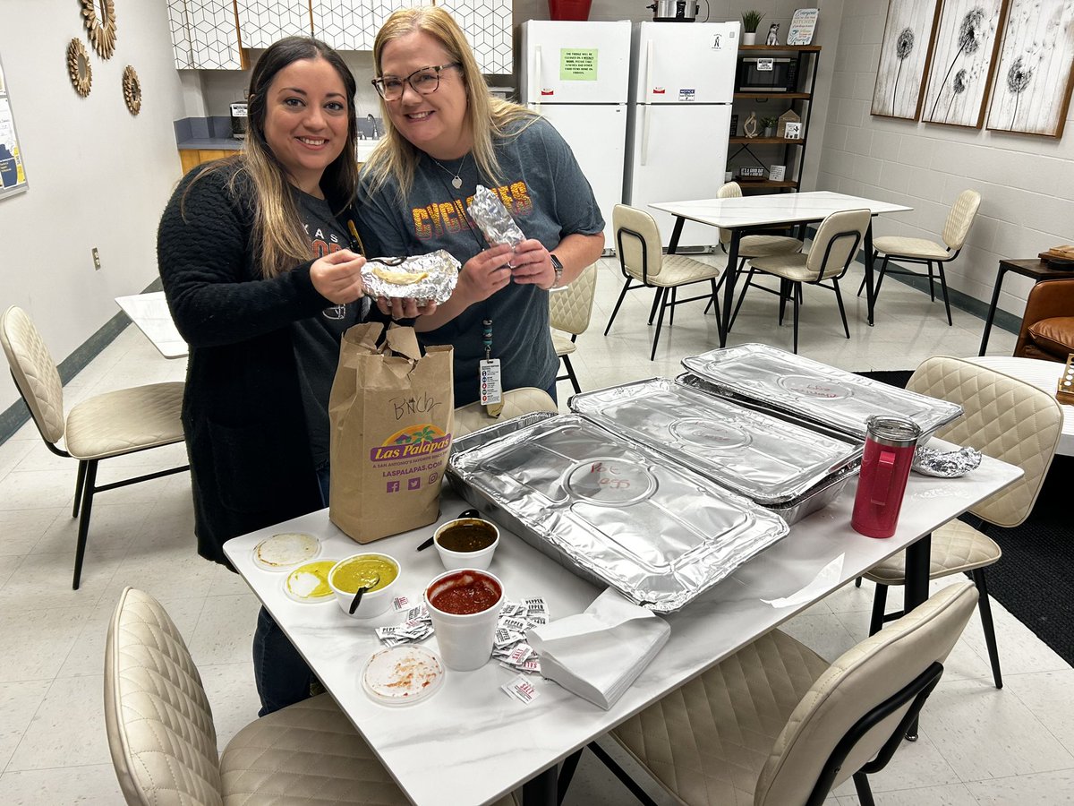 Jennifer Richardson (@readwrichardson) on Twitter photo Thank you <a href="/KatieLiraL0225/">Katie Lira-Luna</a> and <a href="/LexiaLearning/">Lexia</a> for a great start to our week with some delicious tacos! 🌮 <a href="/NISDScarborough/">NISD Scarborough Elementary</a> Thank you <a href="/KatieLiraL0225/">Katie Lira-Luna</a> and <a href="/LexiaLearning/">Lexia</a> for a great start to our week with some delicious tacos! 🌮 <a href="/NISDScarborough/">NISD Scarborough Elementary</a>