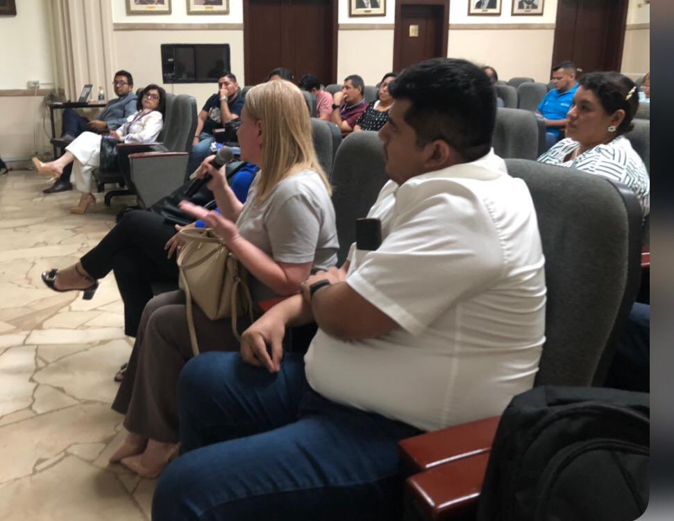 Salud_Ec's tweet image. .@RicardoVizueta3, subsecretario de Vigilancia, Prevención y Control socializó a responsables distritales, @Salud_Cz8 y @Salud_CZ5 estrategias de prevención y #ControlVectorial sobre el Sistema Nacional de Vigilancia Entomológica implementado por el @INSPI_Ecuador.