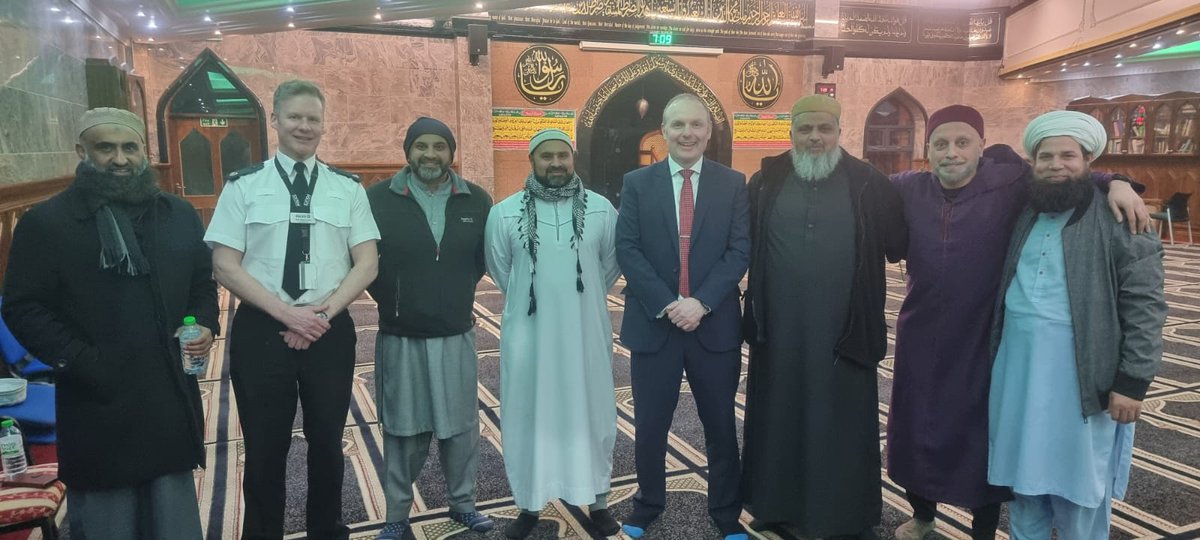Beautiful evening at the Greengate Mosque in Oldham for the annual community iftar where all different faiths get together to learn more about Ramadan and each other.