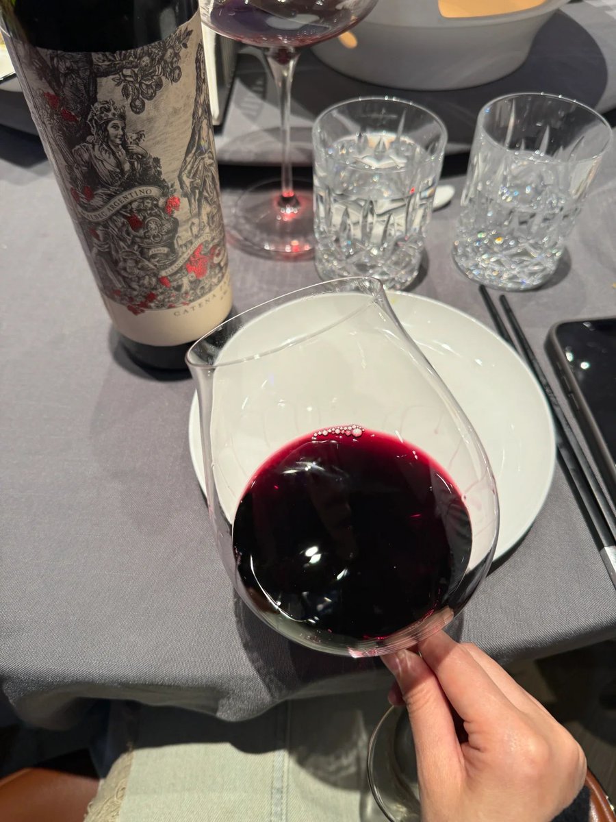 End the day and start the night with a glass of sweet wine🍷🍷🍷