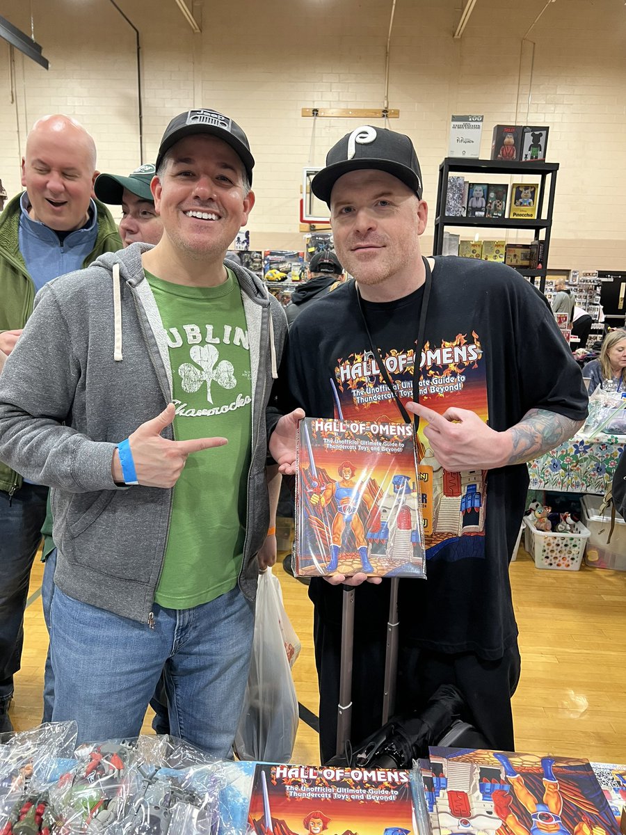 RealJPLuggz's tweet photo. @ThundercatsToys It was nice to meet you at the ToyConNJ and I appreciate you sharing with me the creative process. The Thundercats book is awesome and a great read chock full of details &amp; photos. I highly recommend this book for anyone who loves the Thundercats and grew up in the 80’s. https://t.co/rWR25tgP11