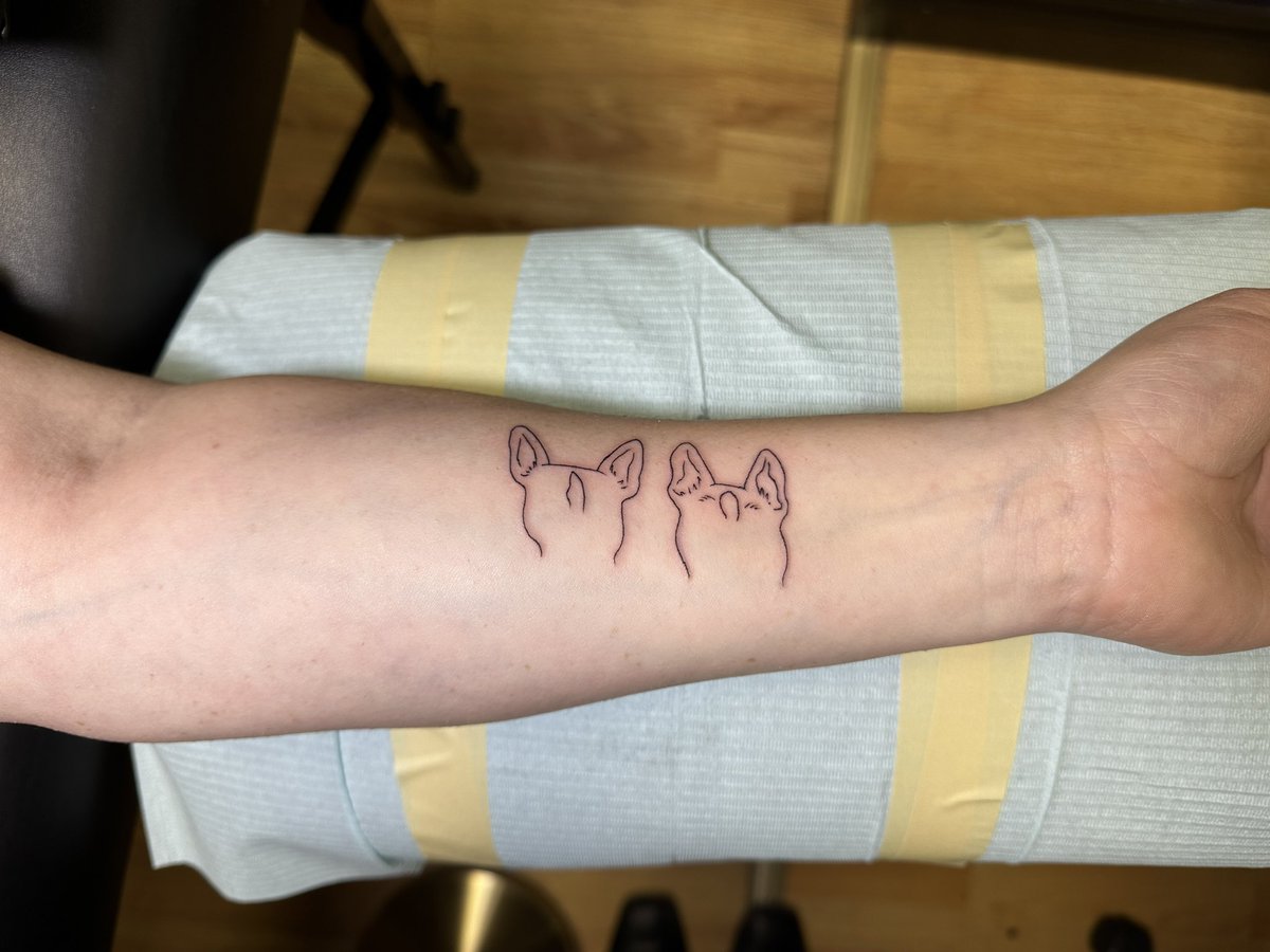 Went away for spring break and all I got was this tattoo! Now I get to take my puppers everywhere 🥰