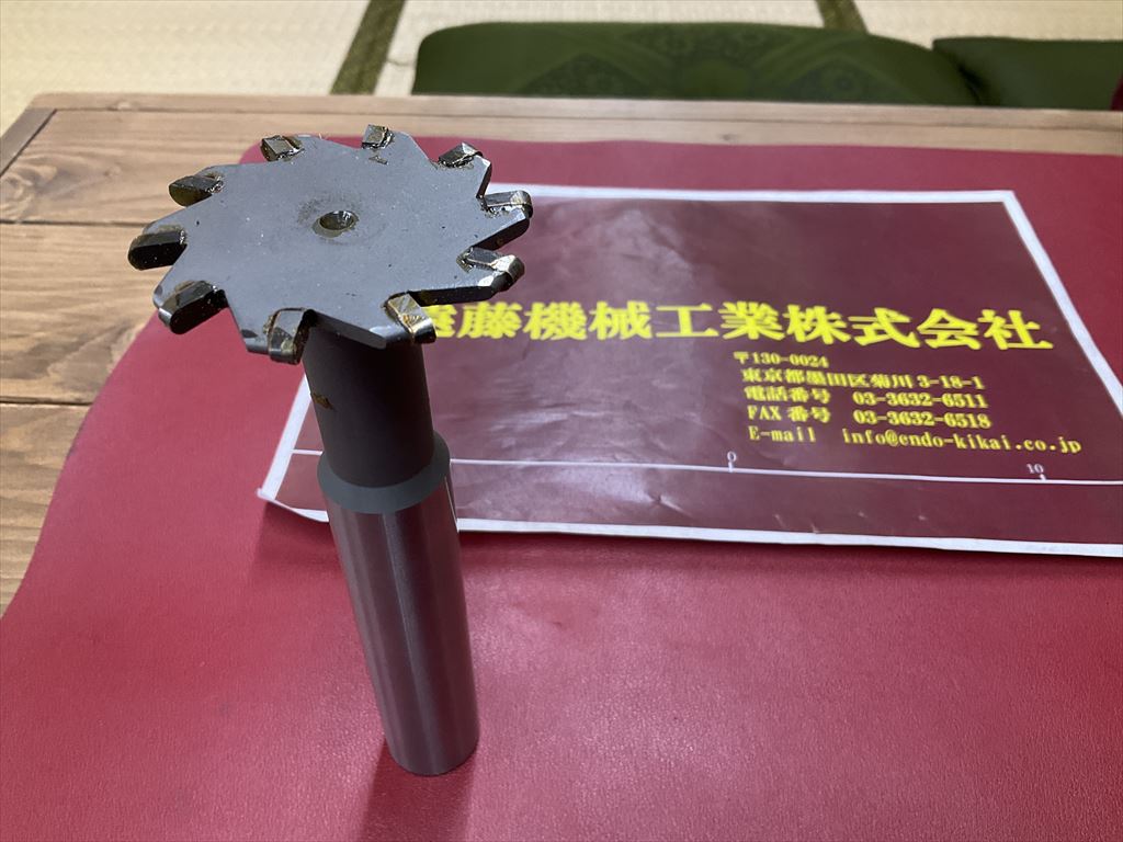endokikai's tweet photo. ヤマト柄付外丸カッター　G2 60×2R　シャンク径25mm
東京都墨田区菊川3-18-1 TEL03-3632-6511 FAX03-3632-6518　ﾒｰﾙinfo@endo-kikai.co.jp

#工作機械 #新品工作機械販売 #中古工作機械 #中古機械買取 #工具 #機械加工 #機械展示 #製作所 #ヤマト #柄付外丸カッター #G2_60_2R #シャンク径25mm https://t.co/eSktq7q2XJ