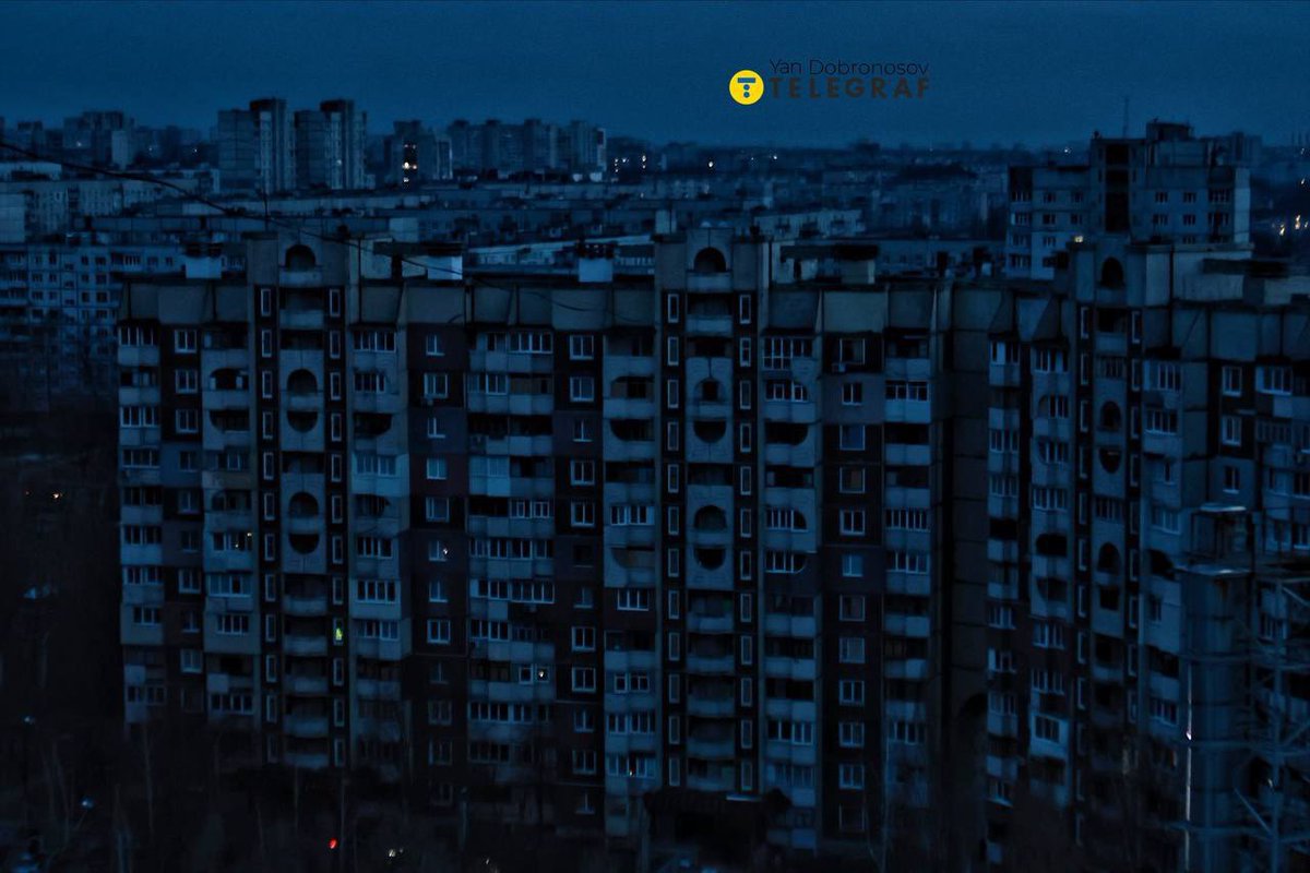 intelFromBrian's tweet photo. #BREAKING

Kharkiv is currently without power now after a large drone attack by Russia. https://t.co/bzlUrUk1m2
