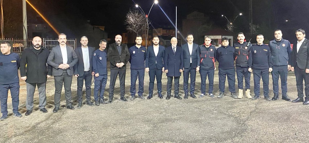 İl Başkanımız ve Belediye Başkan Adayımız ile birlikte Elazığ İtfaiyesine uğradık, selam verdik huzur bulduk. 

Elazığ İtfaiyesi zor zamanlarda rüştünü ispat etmiş kahraman bir kurumdur, siyasete malzeme edilmeyecek kadar kıymetli görmekteyiz. 

Allah itfaiyecilerimizi korusun.