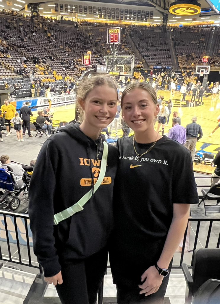 Good day when I get to see my Snow Valley girl! <a href="/Clareballer10/">Clare Williams</a> <a href="/SnowMissouri/">SnowValleyMissouri</a>