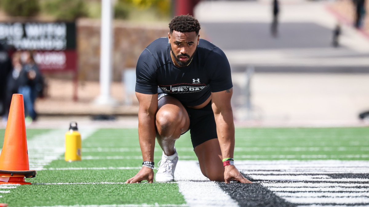 Pro day frames 📸 #AggieUp x #ProAggies