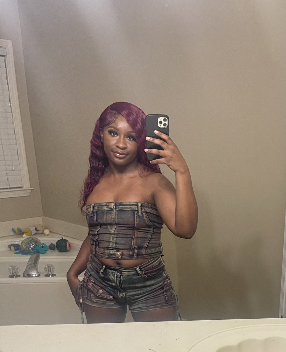 SweetP 🤪 tweet media