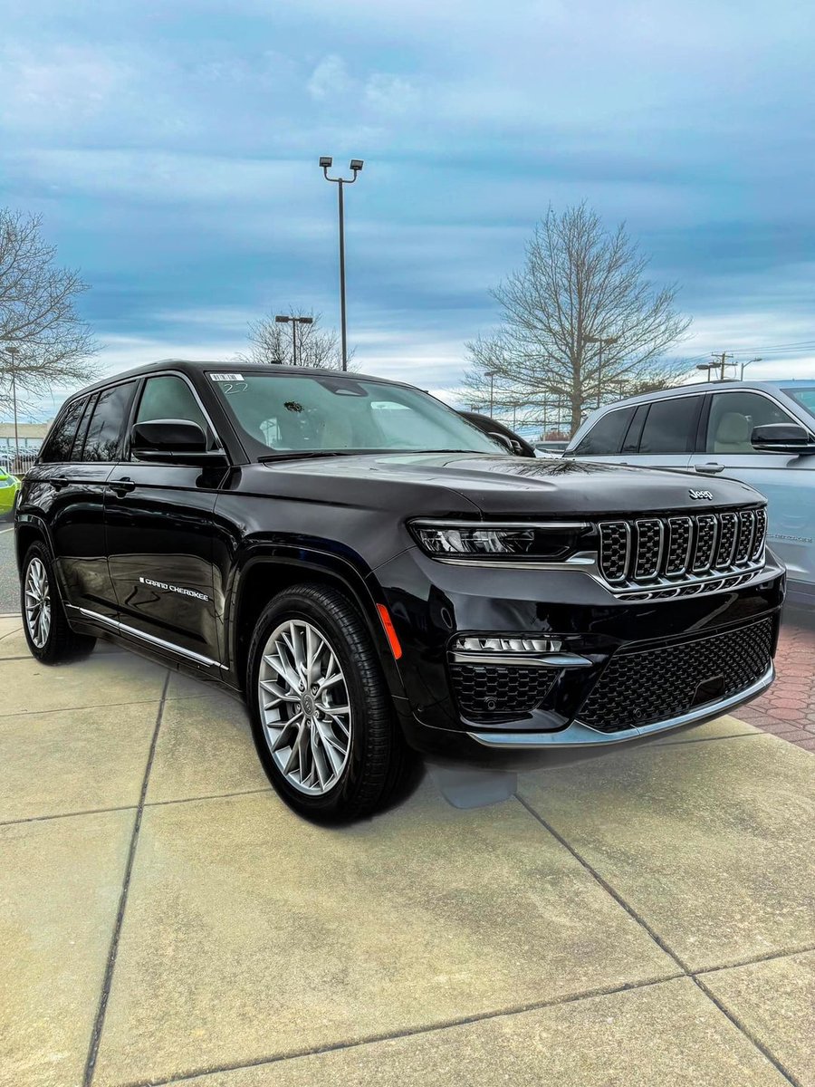 ‼️‼️2024 #JeepGrandCherokee‼️‼️💰Available Rebates on all models so come visit us TODAY and drive home in your favorite #Jeep vehicle. We have a huge selection to choose from and an amazing team ready to take care of you 🤗 #JeepUSA #JeepLife #Auto #Tvillecjdr