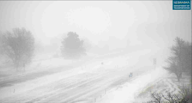 NebraskaDOT's tweet image. 🚨 Closure Alert🚨

(1/2) High winds, low visibility and poor travel conditions will close I-80 tonight. Adjust travel plans and find a safe place to stay. 

Reminder:
Closed: I-80 west from Kearney to North Platte  
Closed: I-80 east from Wyoming State Line to Lexington