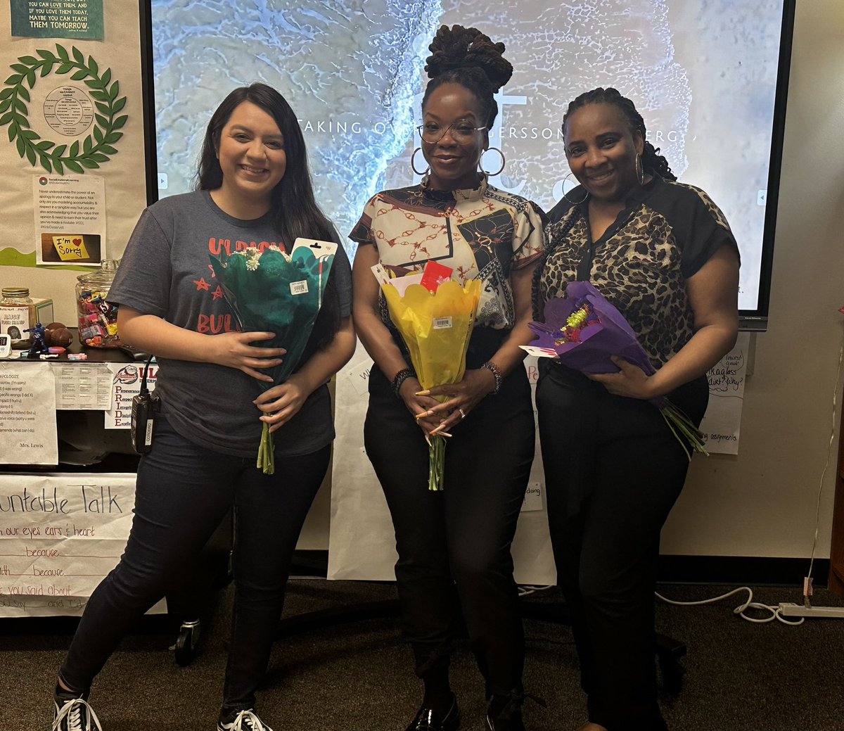 We celebrated our BASE/BASE+ paras a week early since I won’t be there next week. These ladies are amazing! 🥰🫶🏾 Don’t forget next week is Para appreciation week! We wouldn’t be able to do our jobs efficiently without ParaPros!💙❤️