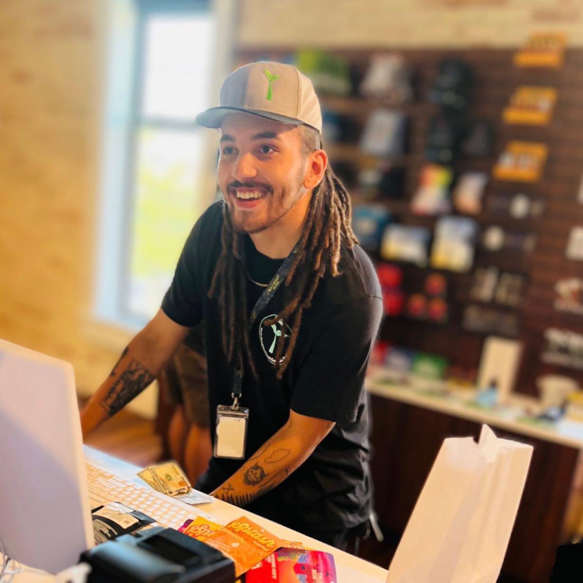 vertsmi's tweet photo. We are committed to providing you with an amazing experience. Stop by and say HIGH! 👋🏼 https://t.co/mE6vSX2do0