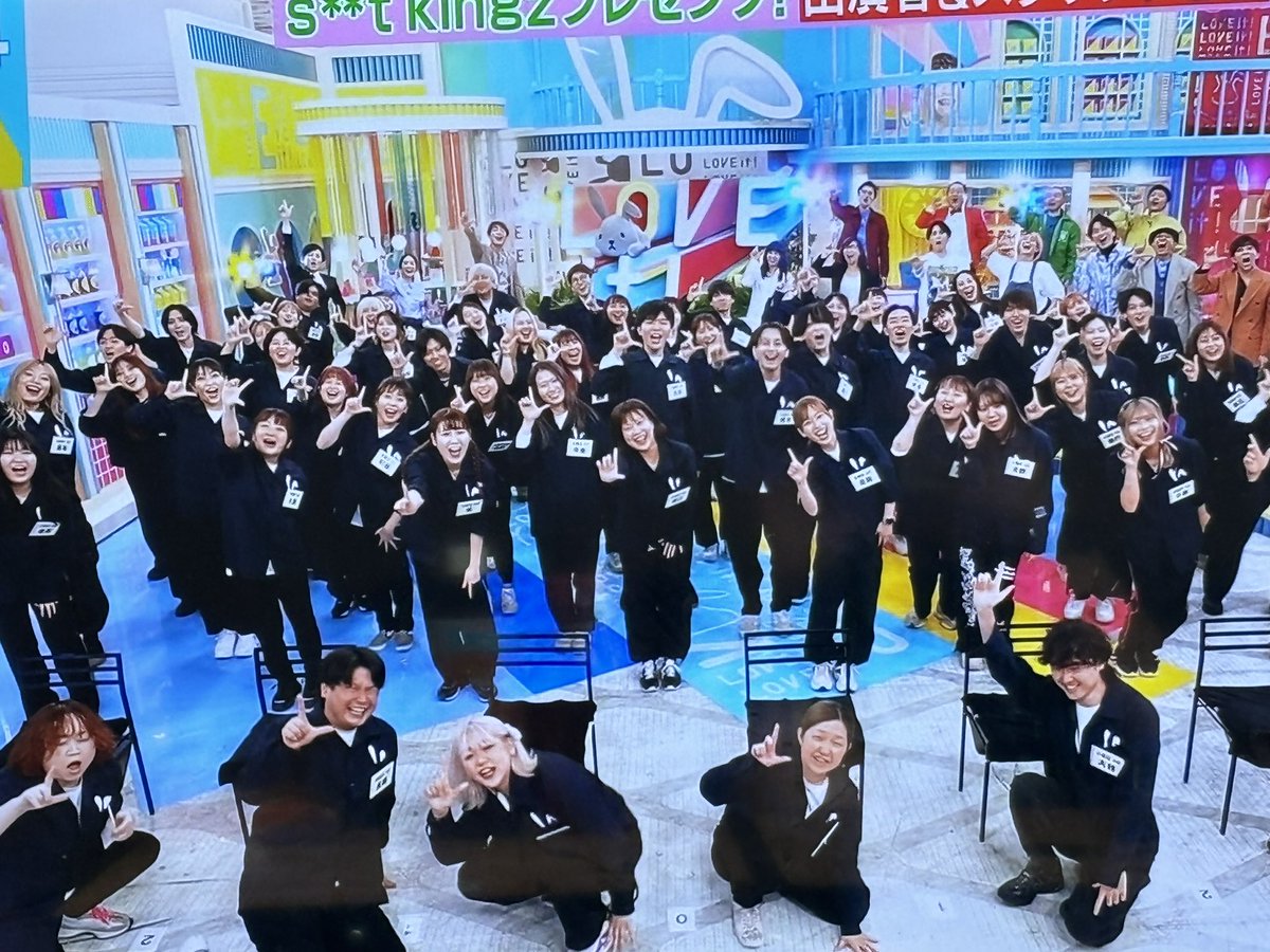 sno_poke's tweet photo. ラヴィットて今1番いい番組だと思う。

スタッフさんにここまで優しいて
裏方をこんな全面にテレビにだすて
はじめてみたなー

朝から感動した。泣きました

#ラヴィットダンスプロジェクト https://t.co/ZXZikHX1H5