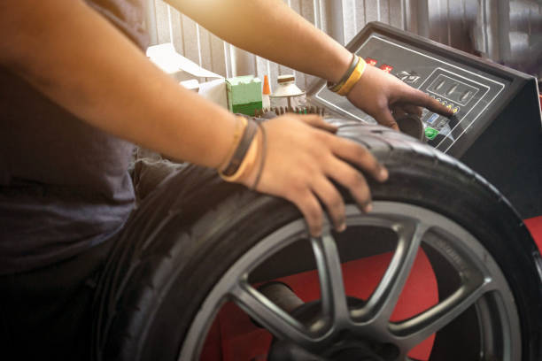 GregsGarageRNO's tweet image. Here&apos;s a tip: Proper wheel alignment can improve your car&apos;s fuel efficiency and prolong the life of your tires. Don&apos;t ignore the signs of misalignment! #CarCareTips #WheelAlignment