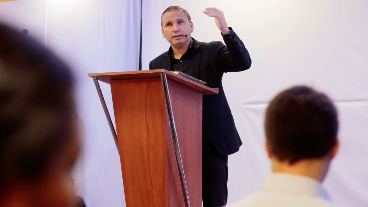 ¡Domingo bendecido! 🌿
En nuestro Servicio Central de ayer 24/03 el Pr. <a href="/miguelhamuy/">miguel benitez</a> nos  trajo un mensaje de mucha bendición "Jesús ora por sus discípulos" (Parte 2) 🙏🏻✨

Te dejamos las fotos de los vívido y te esperamos en nuestro próximo Servicio.🌱

#MqvBo #Somosfamilia