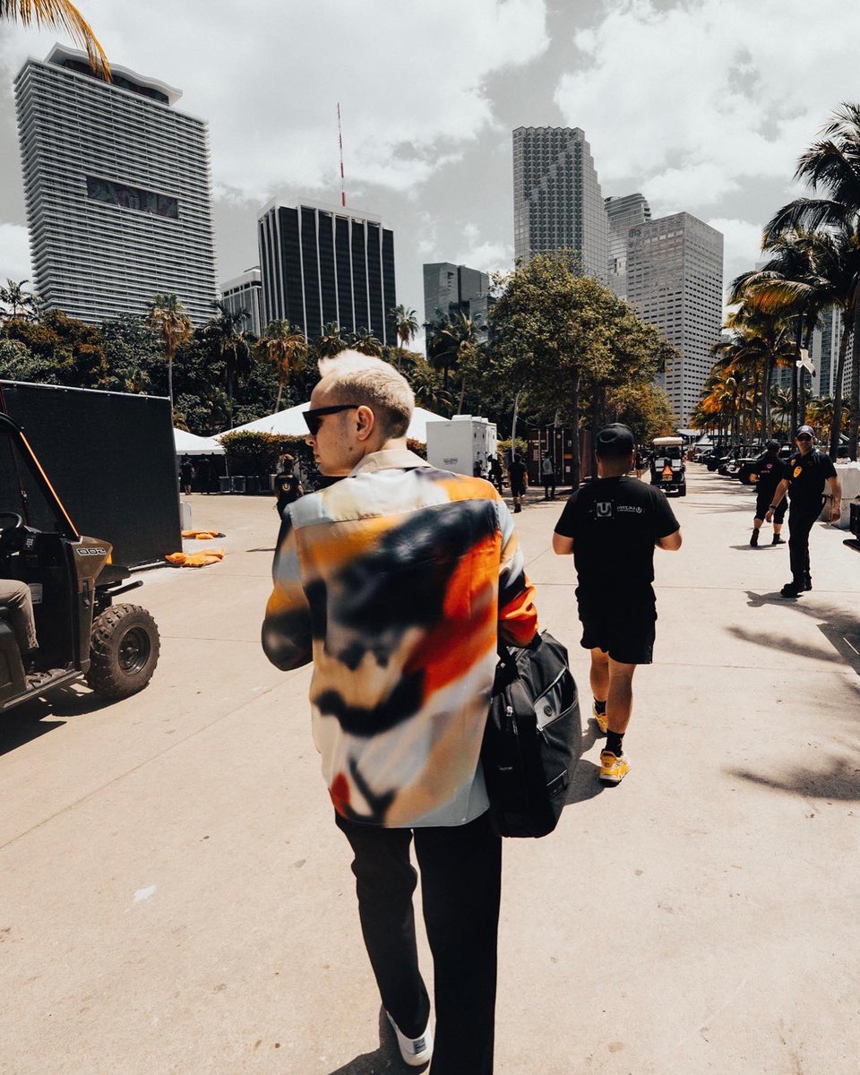 moritz_hofbauer's tweet image. Thank you so much @ultra Miami!🇺🇸♥️ That was such a wild experience to perform here!🙏🏼🔥🔥
__
📸: thetrackname 
#ultra2024 #ultramiami #ultramusicfestival