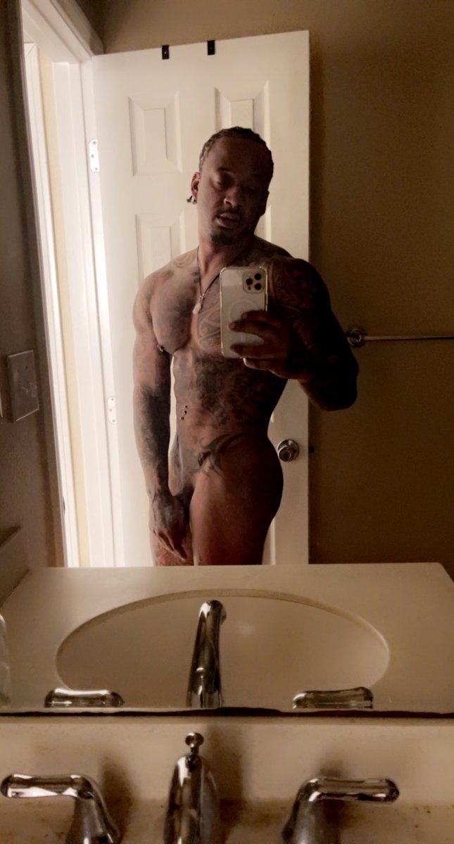 Gucci805's tweet photo. @rippedjosh_ https://t.co/A769ZWJKrn