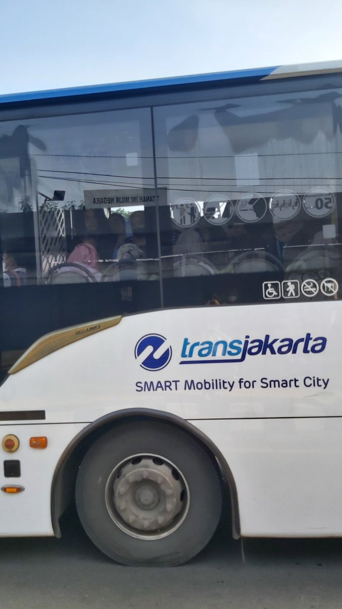 junita arum tweet media