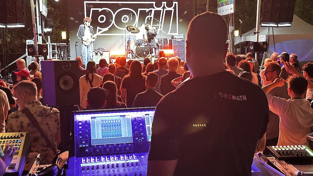 NEW at mixonline.com: • UAD Sound City Studios Plug-in — A Mix Real-World Review • Juno Awards Honor Everett with Multiple Production Trophies • PAC NYC Packs Flexibility into a Multifaceted Venue • Allen & Heath Closes Out SXSW 2024 #recording #livesound #proaudio