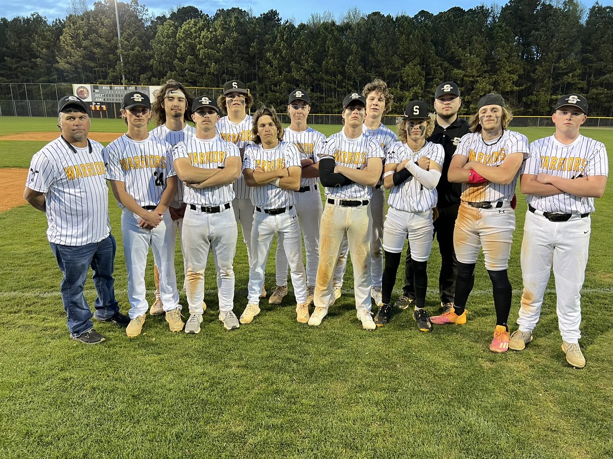 LyndraEason's tweet photo. It was the @CoxJathan and @codycollum2025 show tonight that led your @SkipstoneBB to a 10-0 win over Young Americans. Cox went yard in tonight’s matchup, recording four RBIs. Collum went 2/3 at the plate with two RBIs and two runs scored. J. Wilson and J. Greene also had some production at the plate. Wilson had one hit and two RBIs. Greene had one hit and one run scored. On the mound, Ashton Donovan earned the win, and @Stormb24 pitched two innings of scoreless ball for Skipstone Academy. Great game.