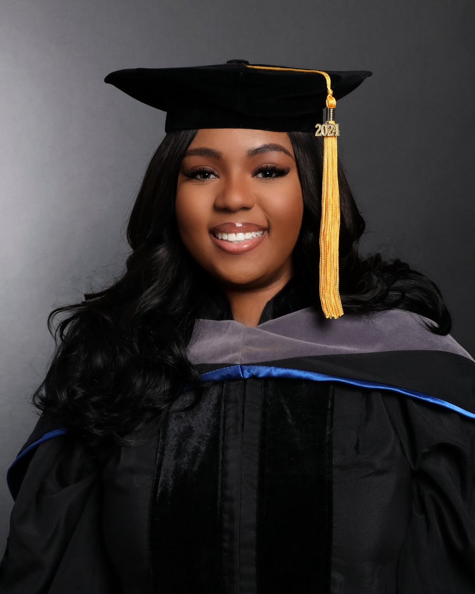 deedeesade's tweet photo. Dr. Khadijah Sade Oliver, DC 🤍🎓 https://t.co/WZtkzBDaMF