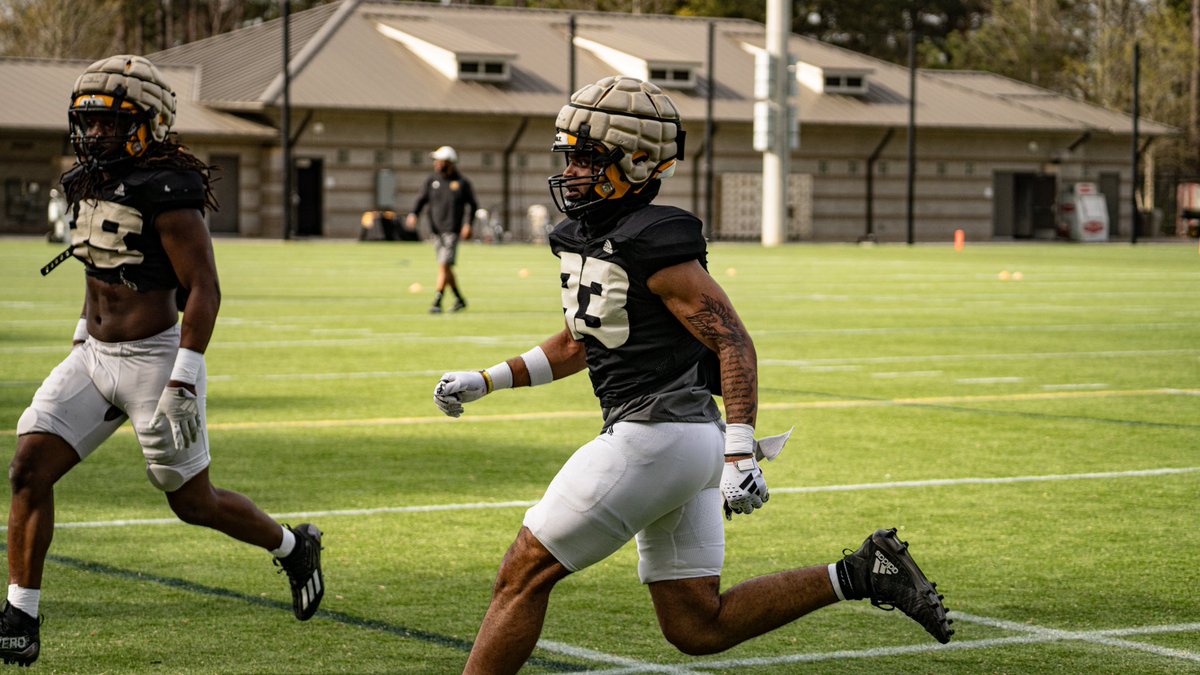 Kennesaw State Football tweet media