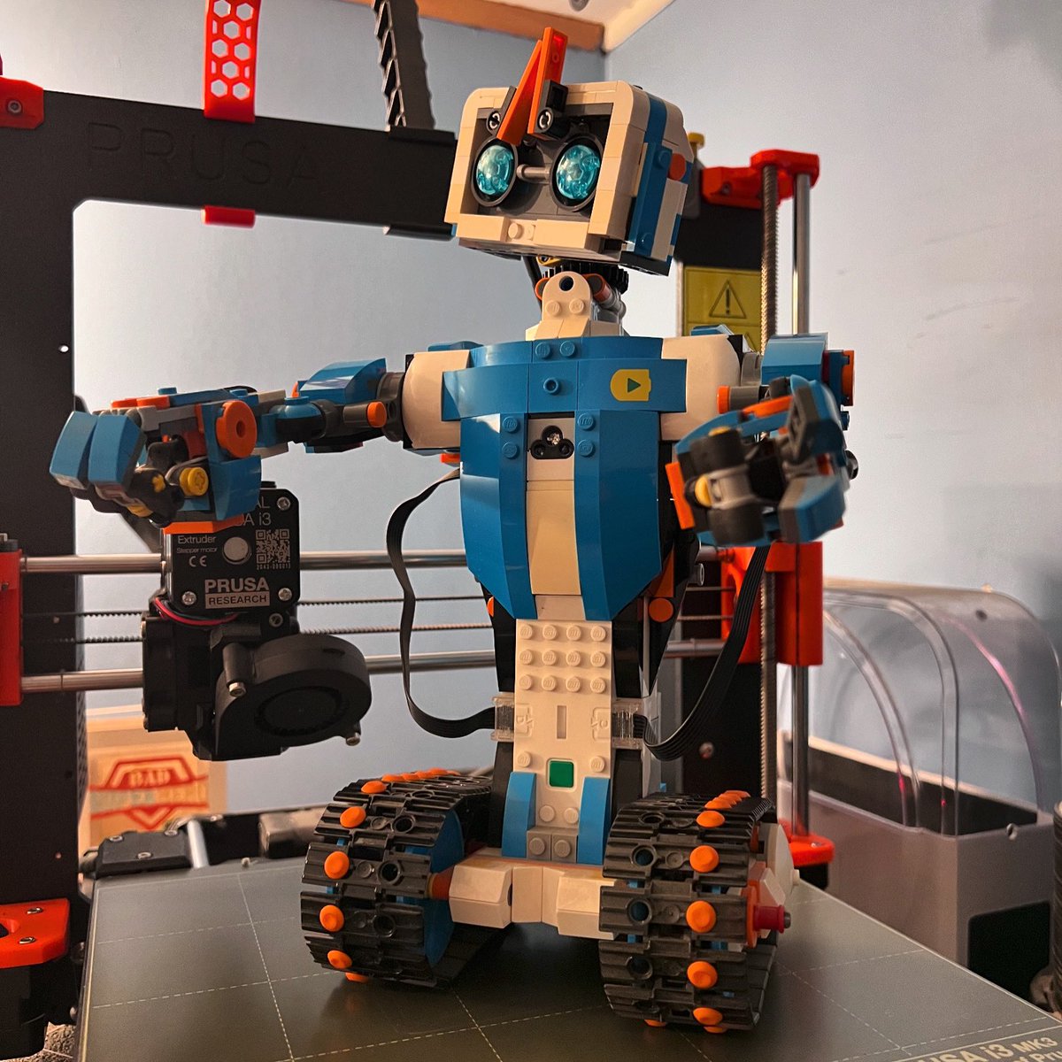 fmancinirt's tweet photo. #legoboost #lego https://t.co/rAuUv9sSNc