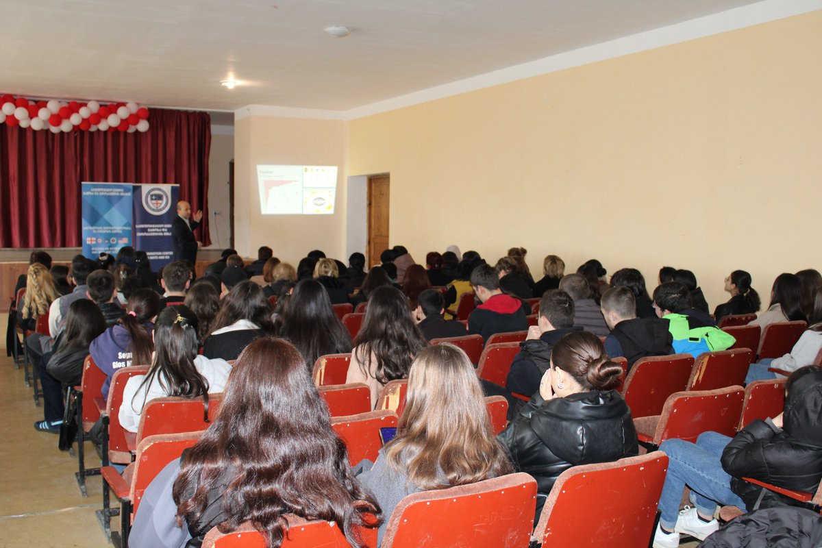 Countering disinformation and anti-western propaganda in the regions. Main target group Municipality staff and school teachers  🇪🇺🇬🇪