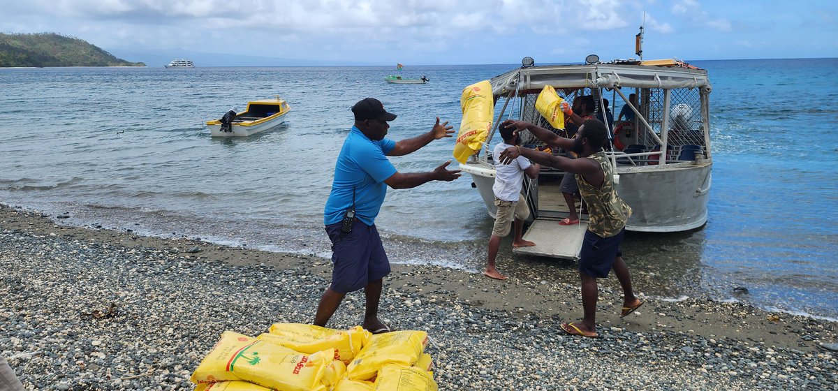 Delays in disaster response in 🇻🇺 occur when there is no trust in the local needs assessment, local response plan and local leadership. We need to change this. #LocalResponse
#LocalLeadership
 <a href="/global_respond/">Respond Global</a> <a href="/NicBrent_UKHC/">Nicolette Brent MBE 🇬🇧</a> <a href="/RRegenvanu/">Ralph Regenvanu</a> <a href="/AusHCVanuatu/">Max Willis</a> <a href="/NicciSimmondsNZ/">Nicci Simmonds</a>