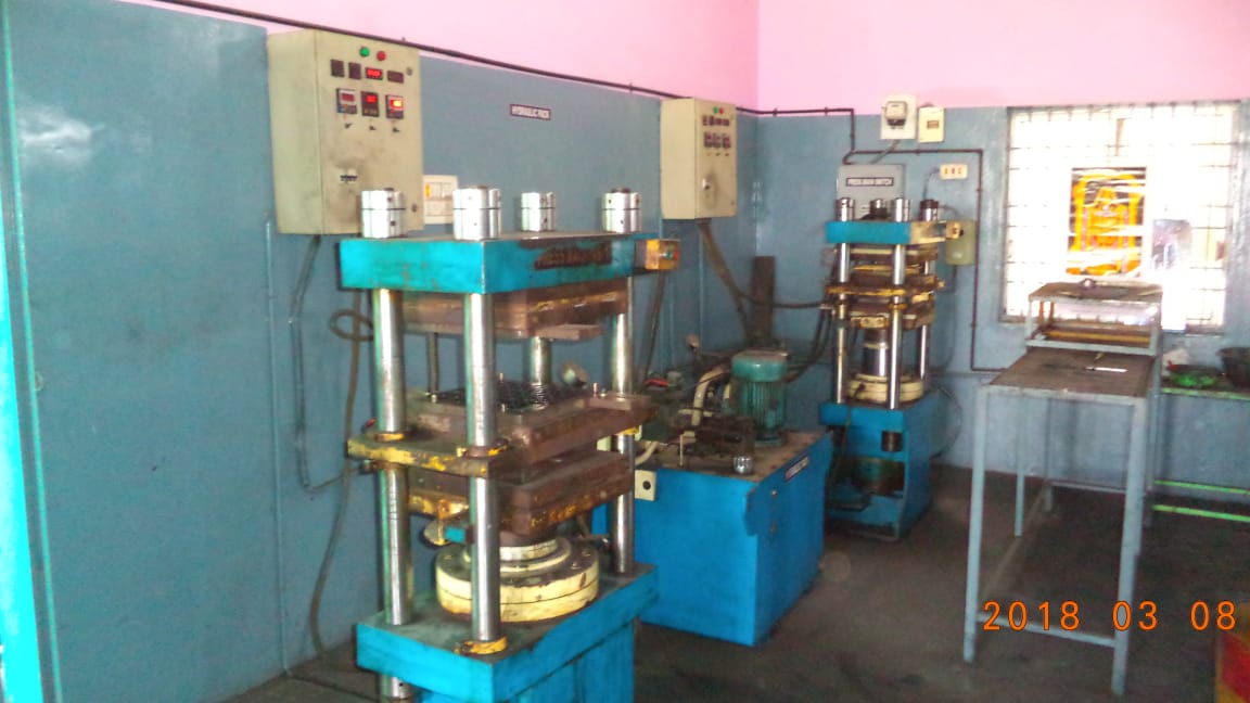 vatsntecnic's tweet photo. Used Rubber Molding Hydraulic Press 
Available For Sale 400*400 
two daylight press set with 120 tonnage 
available for sales

Contact us on +91 9310375229
For more Details Please Visit Our Website
https://t.co/tNZyNuJlI3

#UsedRubberPress
#RubberMolding
#HydraulicPress https://t.co/9RbOpRnVHw