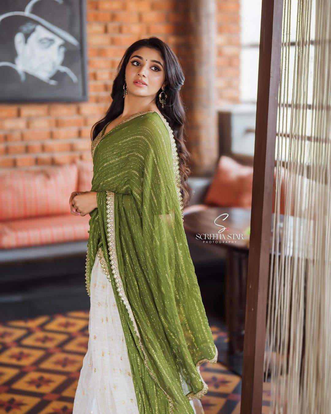 GJk7OD4aUAAEcWz?format=jpg&name=large