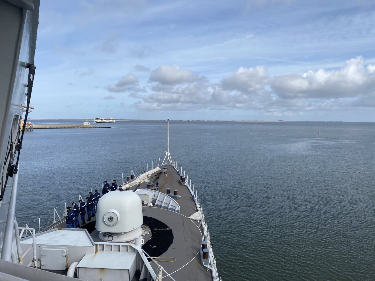 Zr.Ms. Van Amstel #F831 is weer op zee. Na een binnenligperiode waarin veel onderhoud is uitgevoerd, staat er nu een uitdagend vaarprogramma in het vooruitzicht.