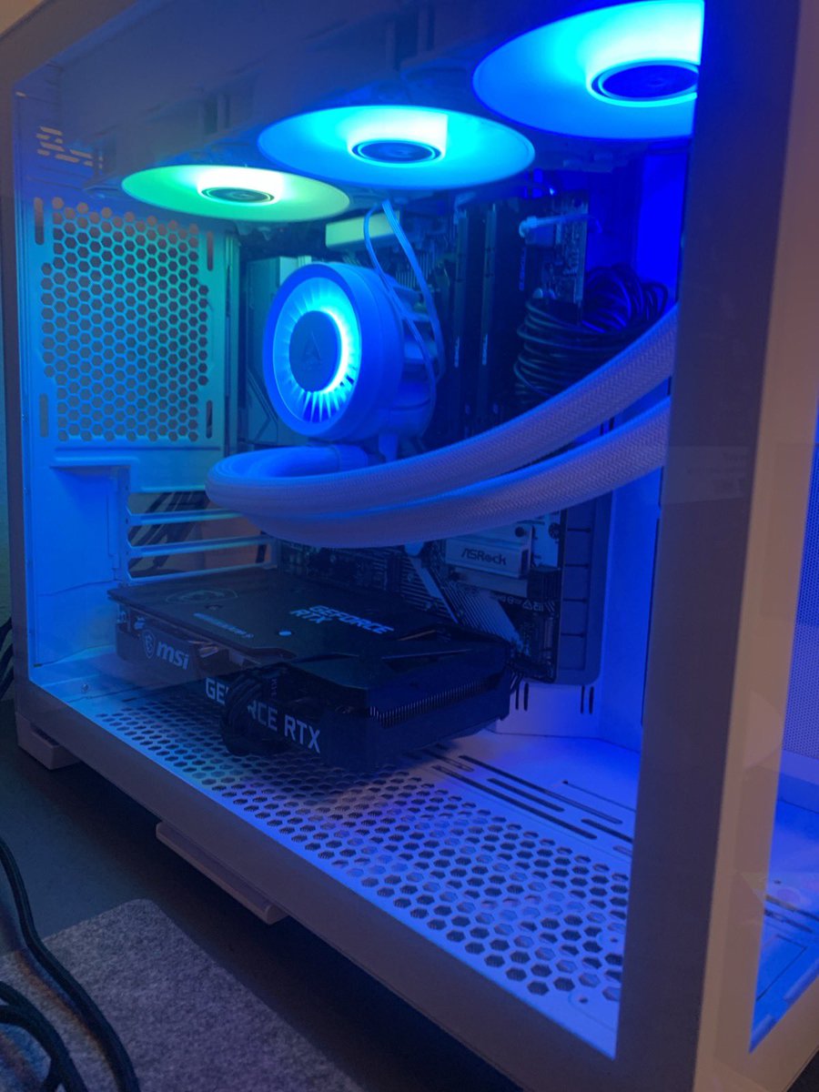 yunes tha munch tweet media