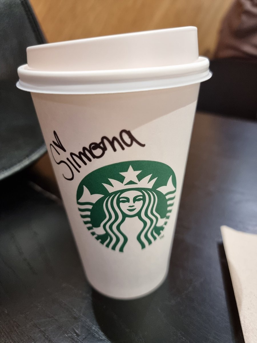 Simstr's tweet photo. Můj víkend v kostce 😃 výjimečně jsem nikde nešlapala po kopcích a byla jsem doma, zahájila jsem pivní sezónu a proháněla psa po parku 😃 https://t.co/Qk2FlexEfb