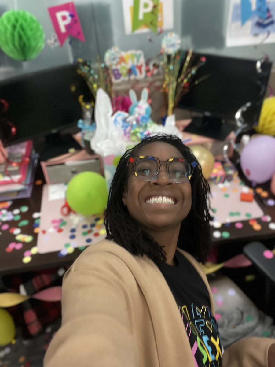 Jasmine Ogega_DYS tweet media