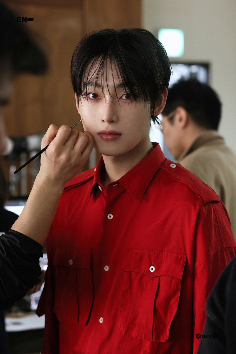 tjsdnoo's tweet image. Esquire ❤️🖤🤍🩶 
@esquirekr 

 #ENHYPEN #엔하이픈 #エンハイフン
#선우 #SUNOO #ソヌ