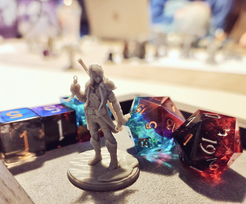 Rubia_Cinder's tweet photo. Gotta love a great dnd session after long class days 
•
#dnd #dnd5e #dndsession #paramedicstudent #dndminiatures #dnddice #dndminis #dndcampaign #dndsession #DnDcharacter #dndthings #ttrpg #TTRPGs https://t.co/ksyhx9cByo